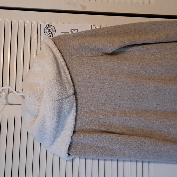 Sz XS (Fits to M) Lovely tan sweater coat w cream collar/ fold down hood & cuffs - Picture 7 of 8